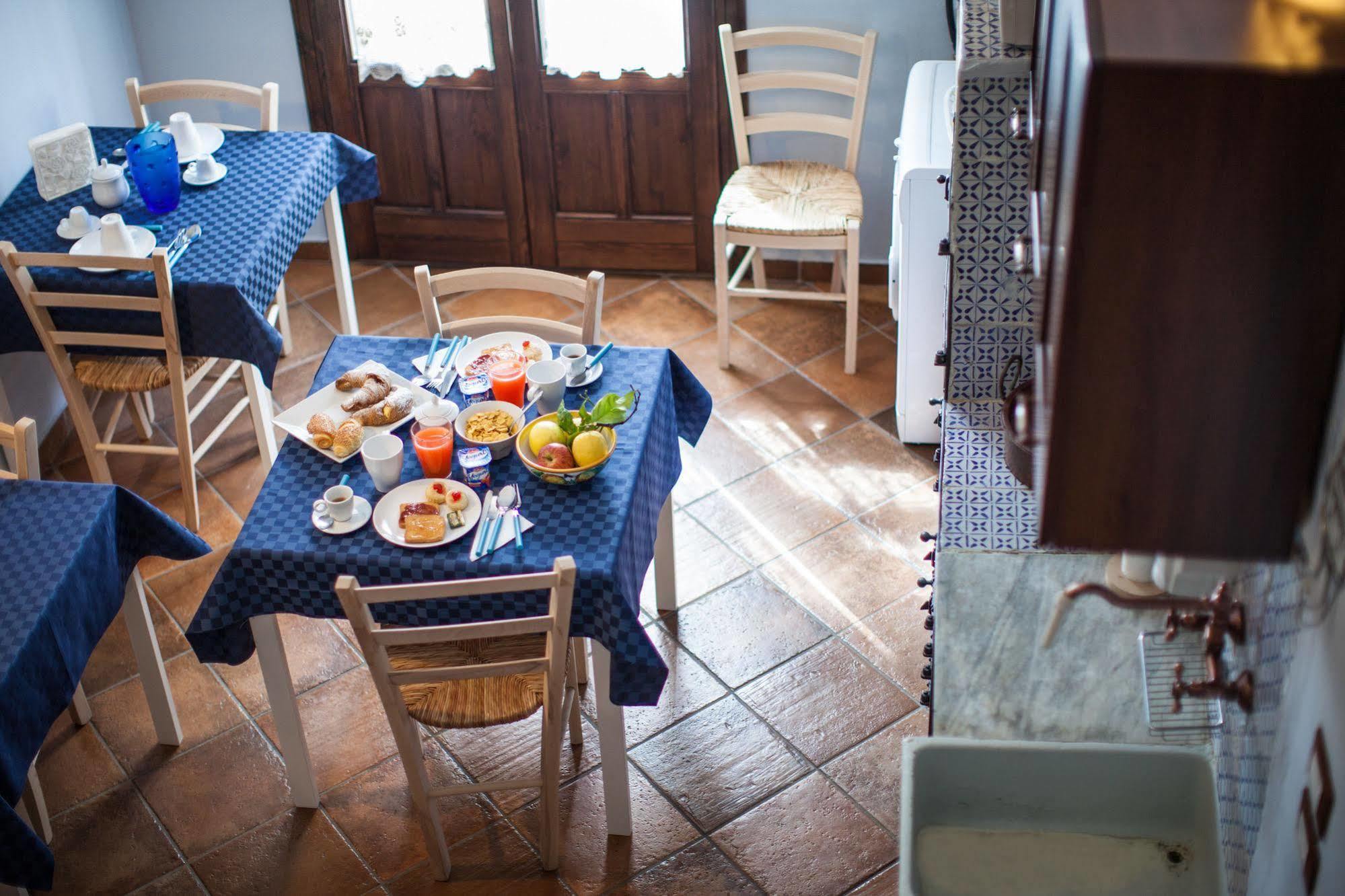 B&B Cinisi Vacanze Ngoại thất bức ảnh